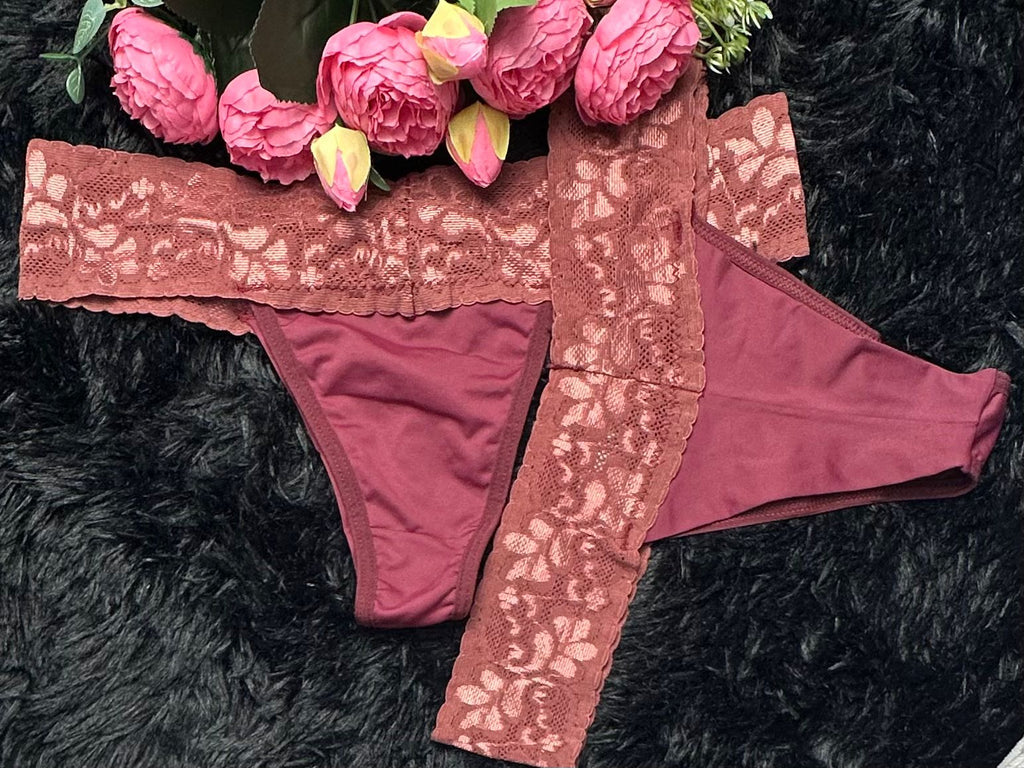 Tanga en Dentelle Tissu Double
