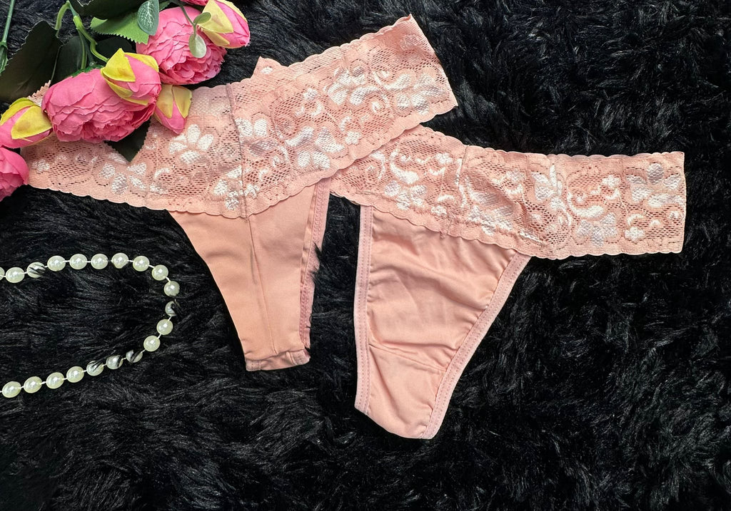 Tanga en Dentelle Tissu Double