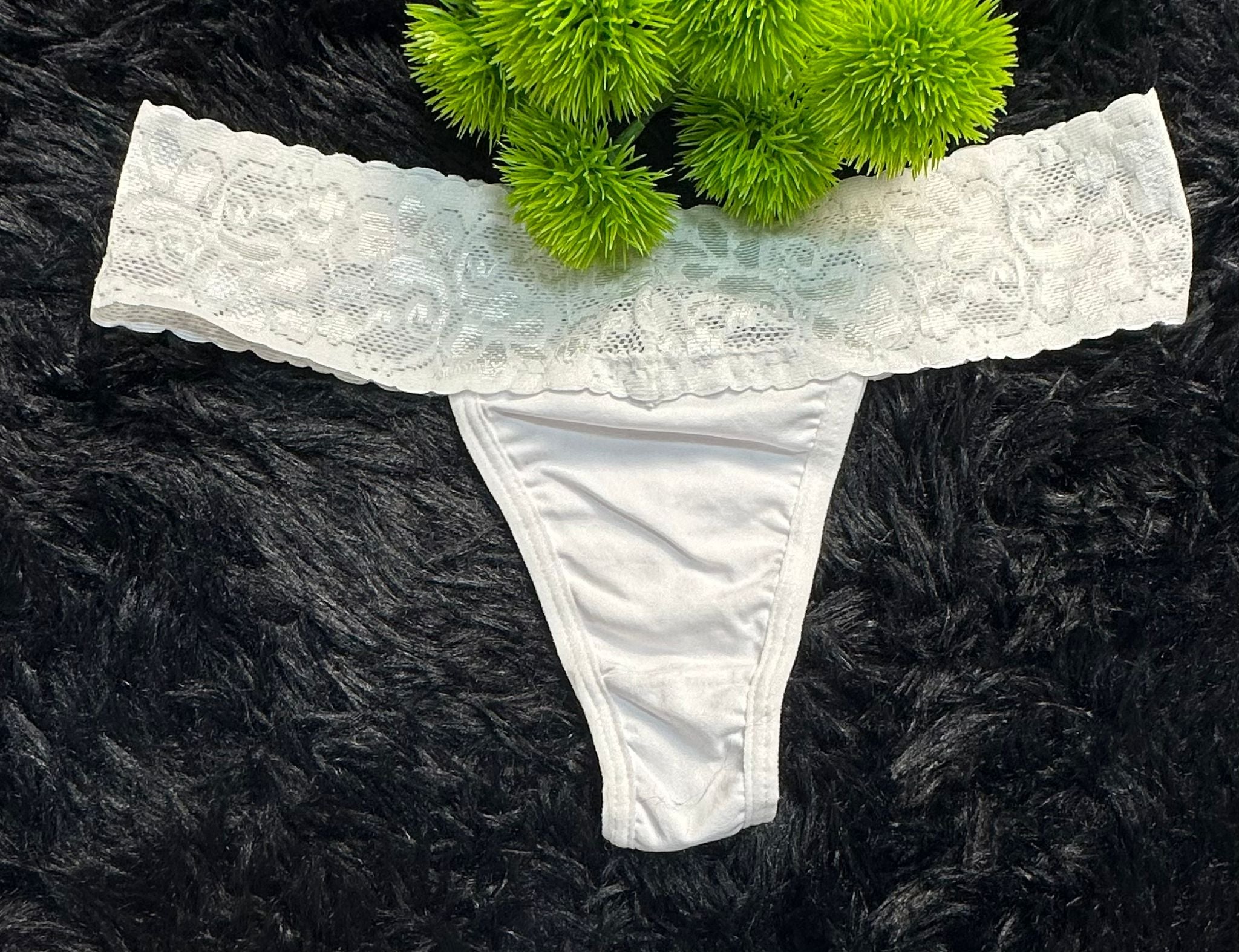 Tanga en Dentelle Tissu Double