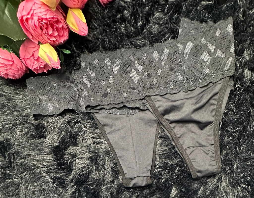 Tanga en Dentelle Tissu Double