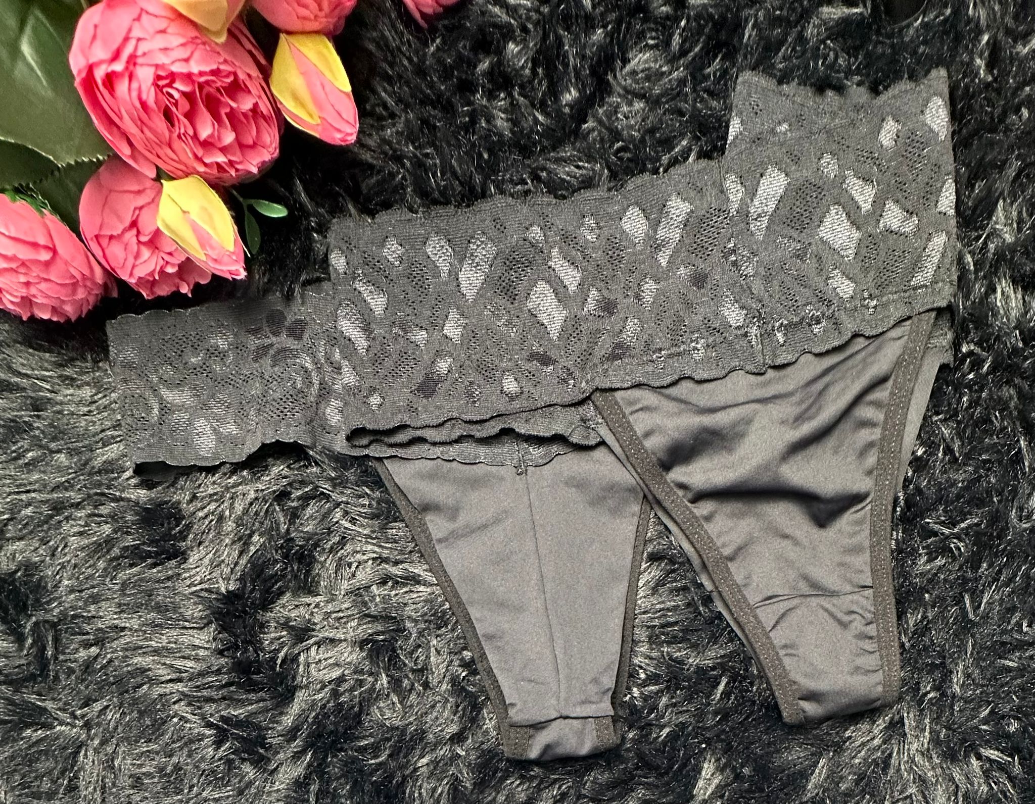 Tanga en Dentelle Tissu Double