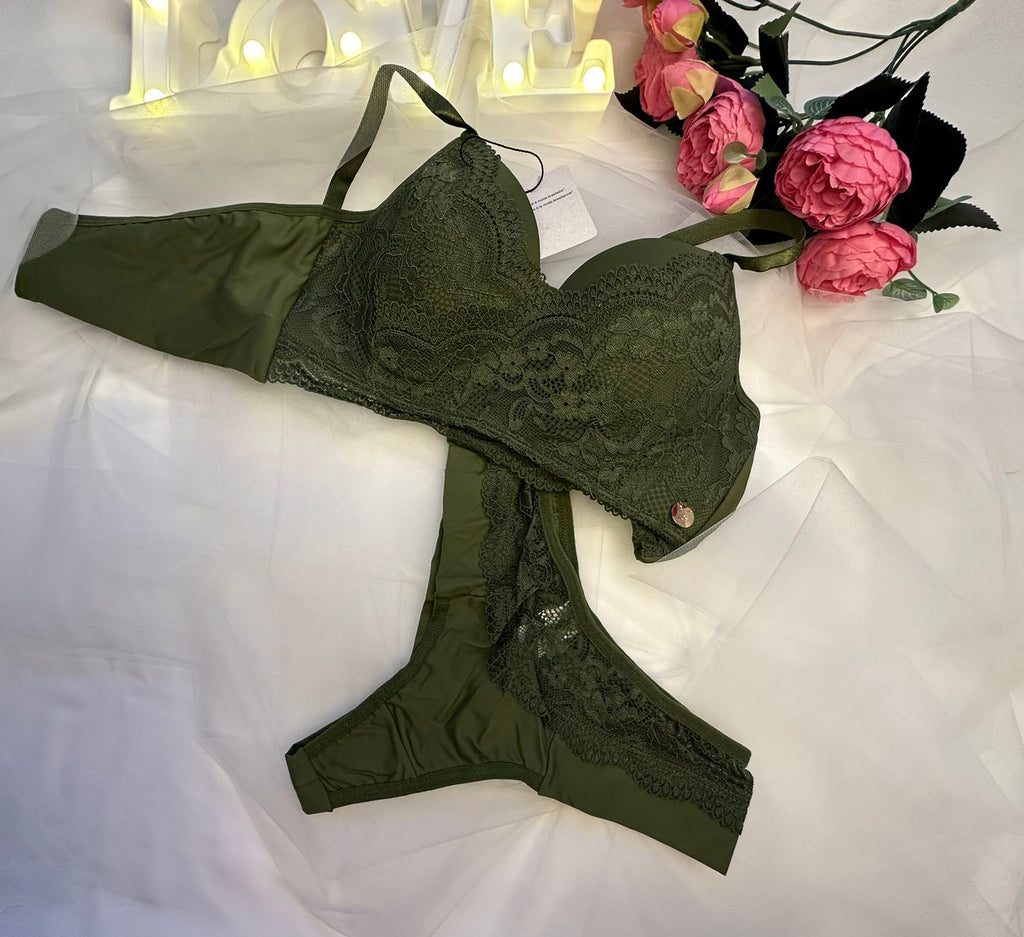 Ensemble Mystique Dentelle Enveloppante