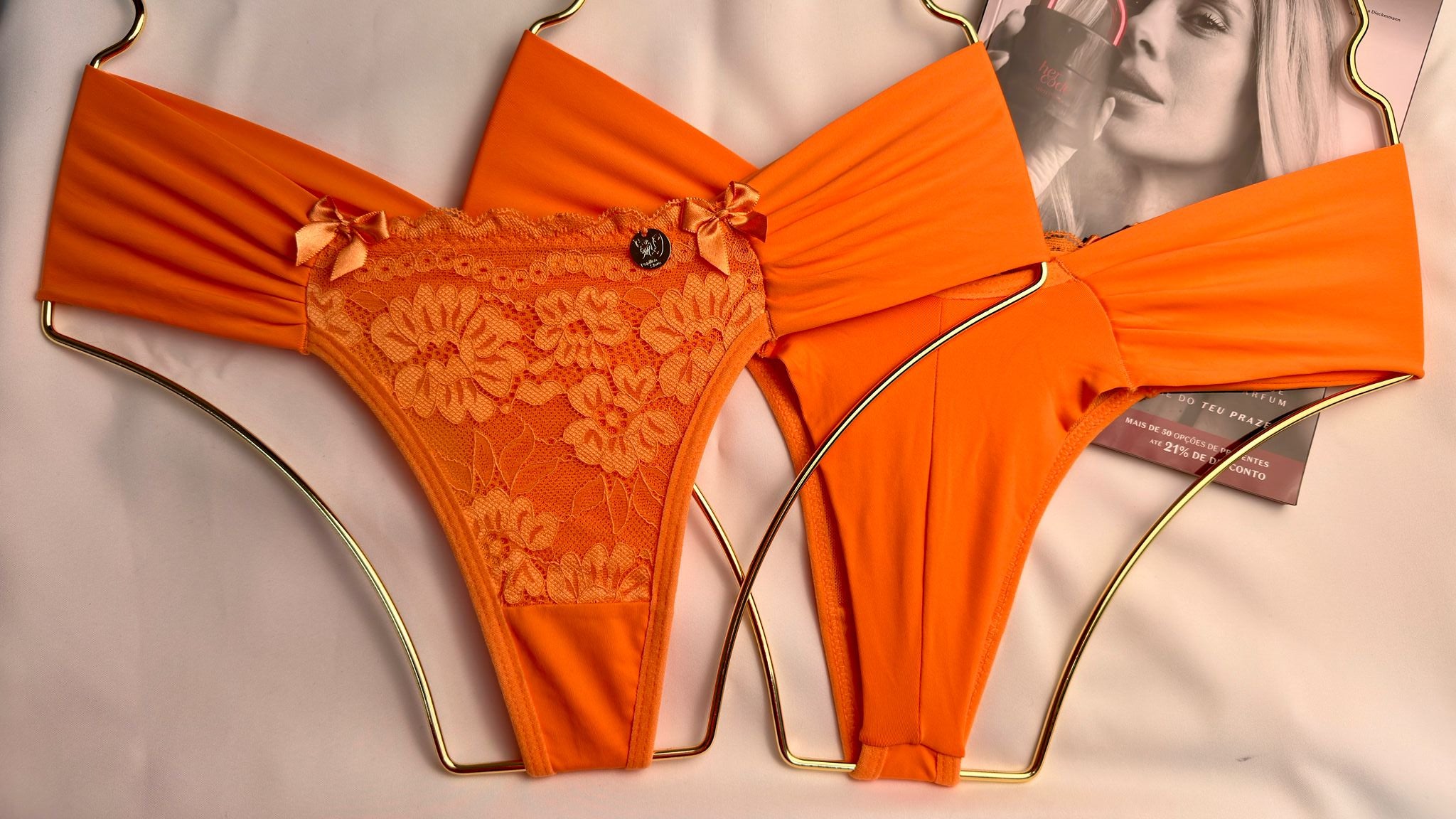 Tanga en dentelle doublée