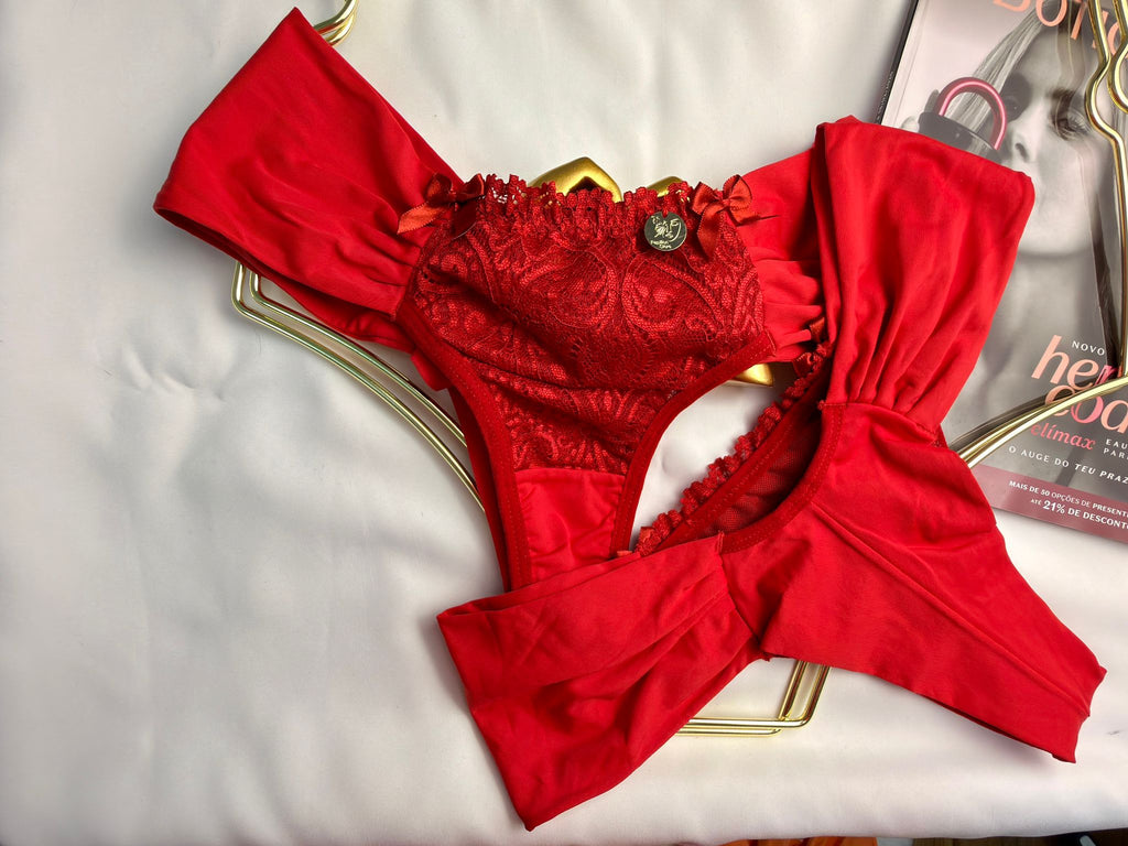 Tanga en dentelle doublée