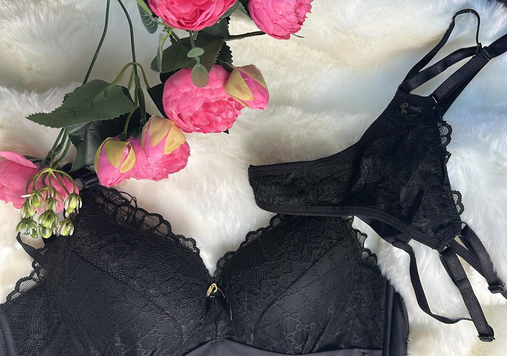 Ensemble Saphir Dentelle Élégante