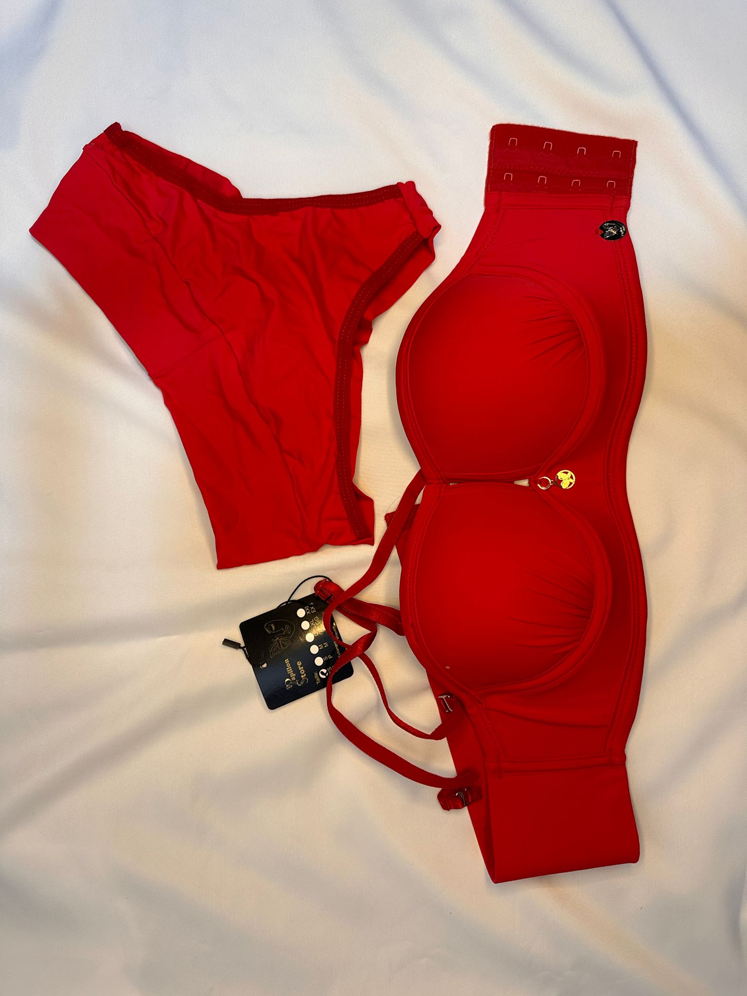 Ensemble de demi-tasses unies