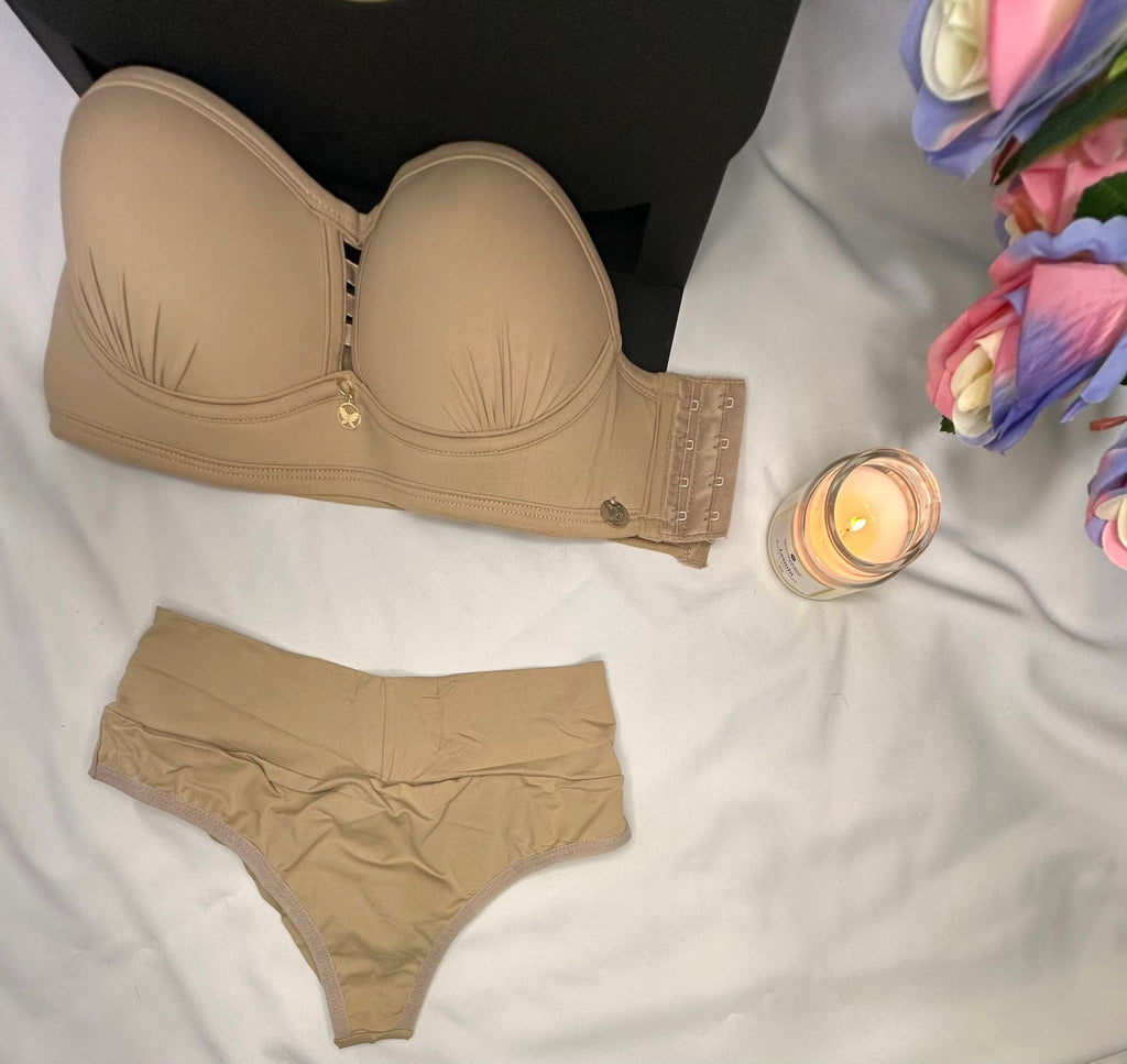 Ensemble de demi-tasses unies